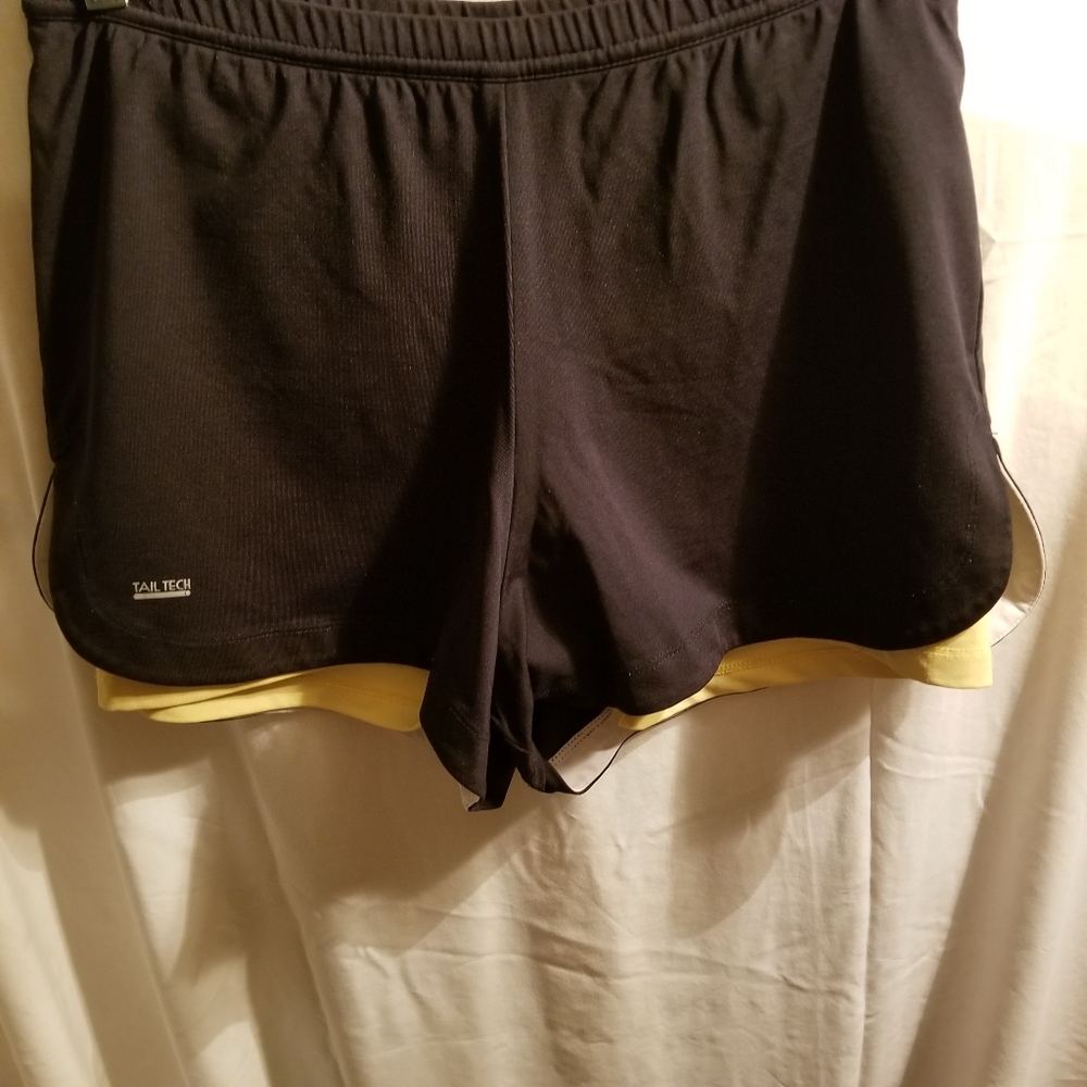 Tail Tech Performance Size Medium Shorts - image 5